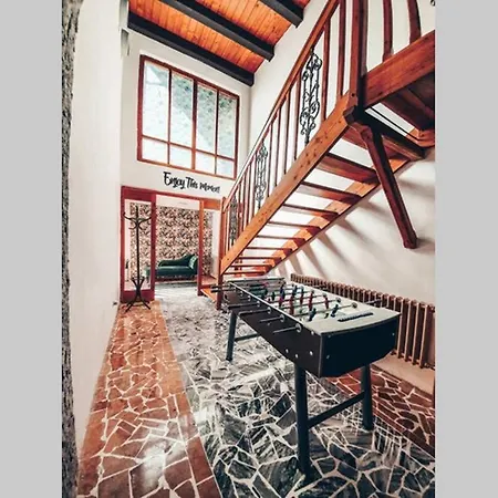 Amazing With Hot Tub, Sauna And Pool Prága