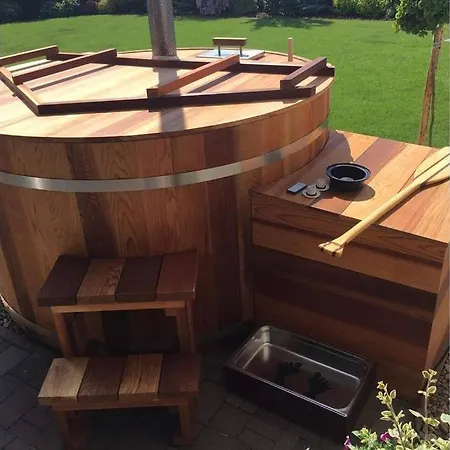 Amazing With Hot Tub, Sauna And Pool Prága