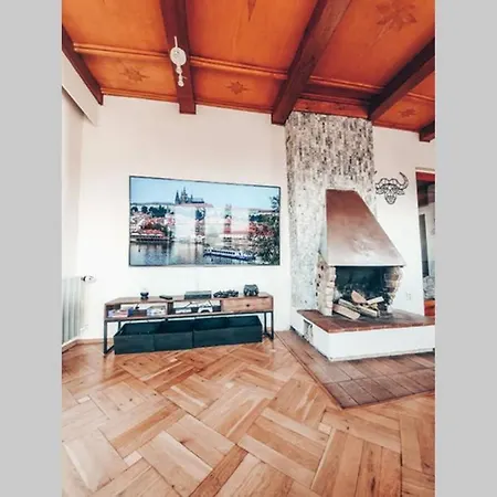 Amazing With Hot Tub, Sauna And Pool