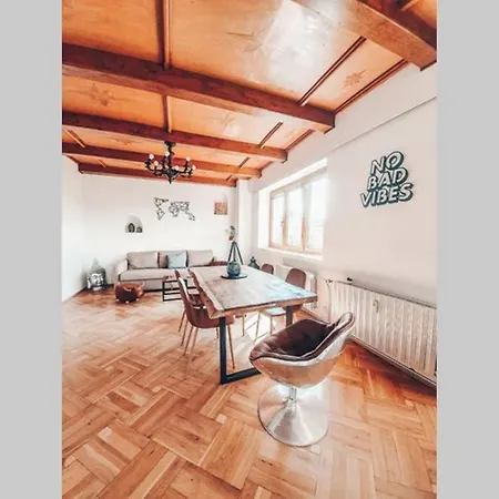 Amazing With Hot Tub, Sauna And Pool Villa Prága