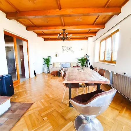 Amazing With Hot Tub, Sauna And Pool